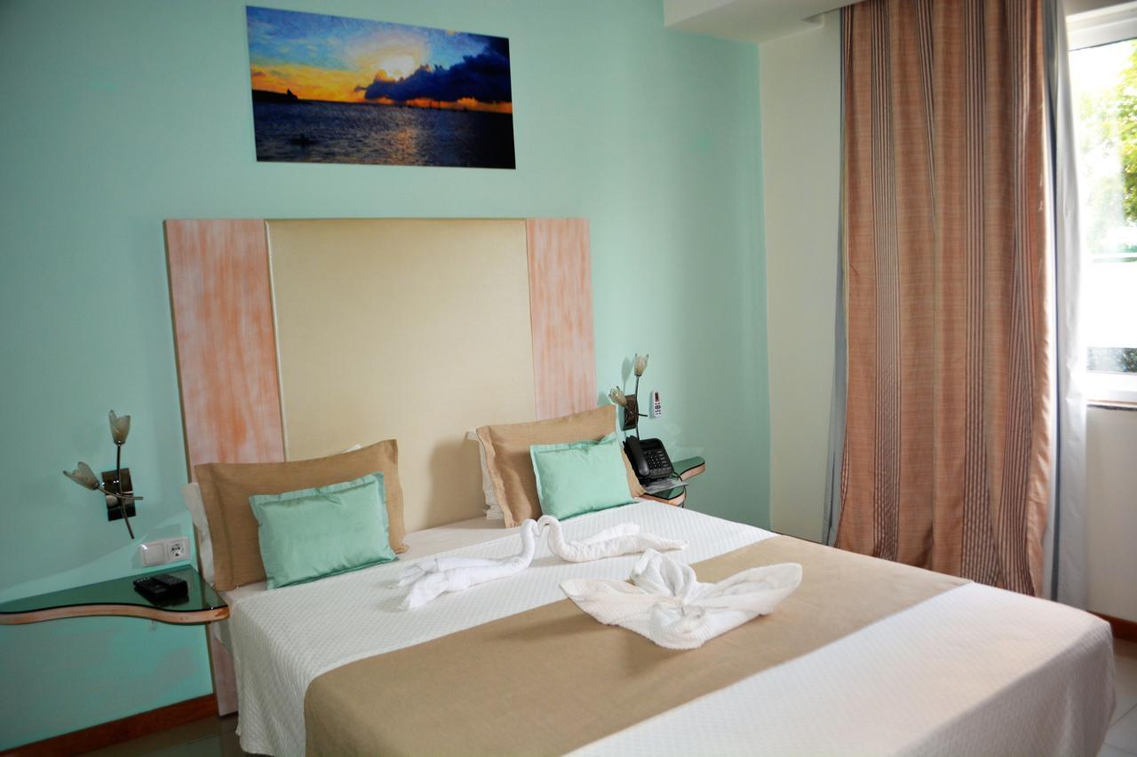 Sol Hotel Прая Екстериор снимка